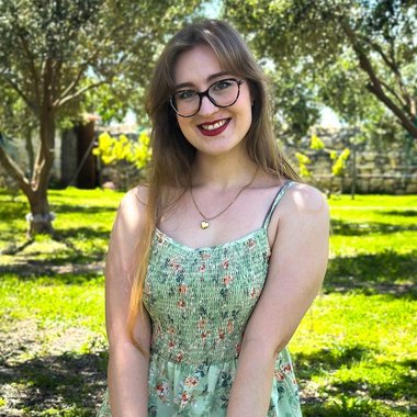 Celine Z. - Freelance Ui Designer