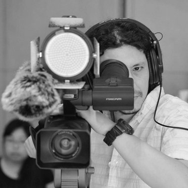 Oscar P. - Freelance Creative Producer