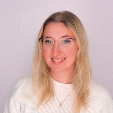 Emily C. - Freelance Content Creator