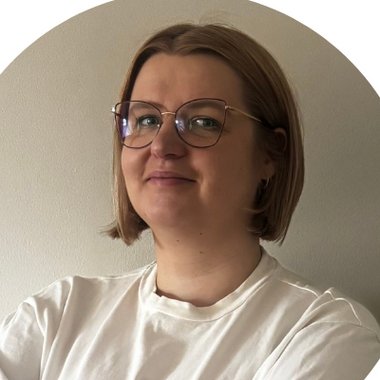 Klaudia W. - Freelance Web Developer