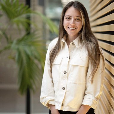 izzidizzine - Freelance Graphic Designer