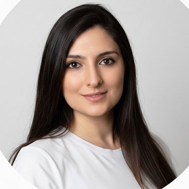 Elsana B. - Freelance Copywriter