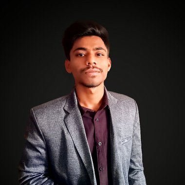 M M. - Freelance Web Developer