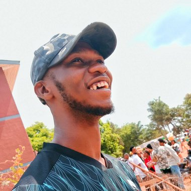 Oshiobugie - Freelance Web Developer