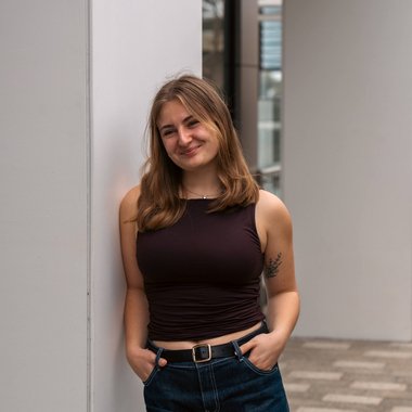 Mikaela V. - Freelance 1st Assistant Director