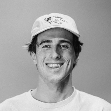 Oliver S. - Freelance Writer