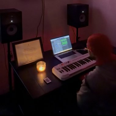 James W. - Freelance Music Producer