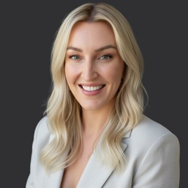 Ellie S. - Freelance Product Marketer