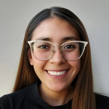 Julieta M. - Freelance Social Media Freelancer