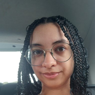 Maiza F. - Freelance Brand Designer