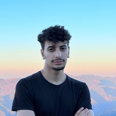 rayan b. - Freelance Social Media Freelancer