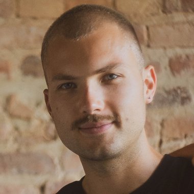 Antony R. - Freelance Ecommerce Developer