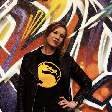 Ronelle C. - Freelance Product Marketer