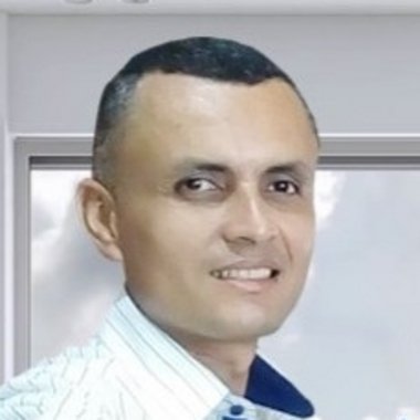 Daniel H. - Freelance Web Developer