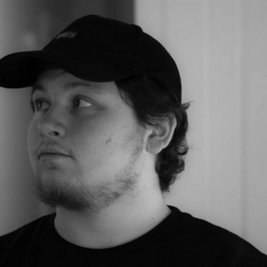 Thomas W. - Freelance Screenplay Writer
