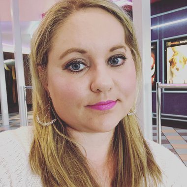 Amber W. - Freelance Ui Designer