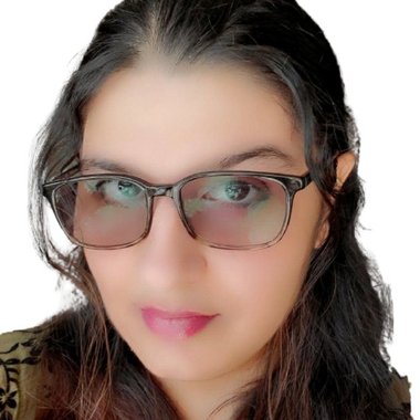 Alyssa I. - Freelance Brand Designer