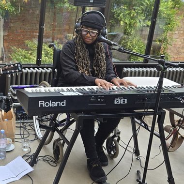 Gabbrielle W. - Freelance Singer