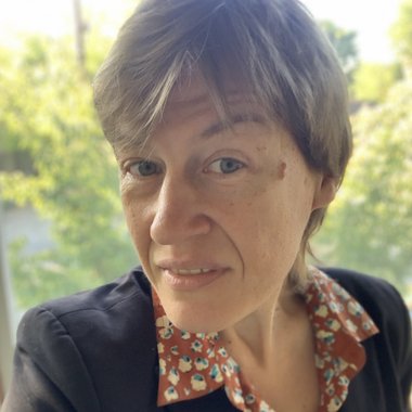 Molly Y. - Freelance Documentary Filmmaker