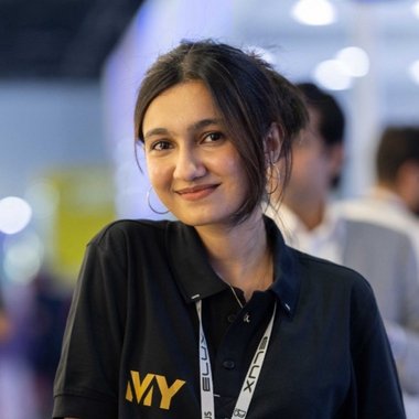Meherunisa D. - Freelance Presentation Designer