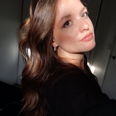 Anna L. - Freelance Audio Transcriber