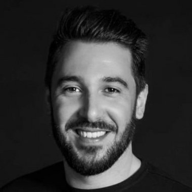 Isaia P. - Freelance Product Designer