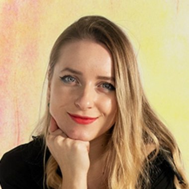 Gabriela G. - Freelance Motion Graphic Designer