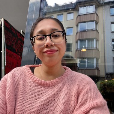 Sarah M. - Freelance Social Media Manager