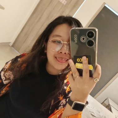 Aquila T. - Freelance Designer