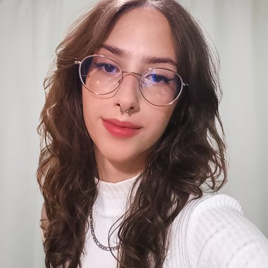 Alice C. - Freelance Photographer