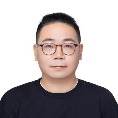 Yunfan L. - Freelance Brand Designer