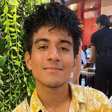 Hian V. - Freelance Web Developer