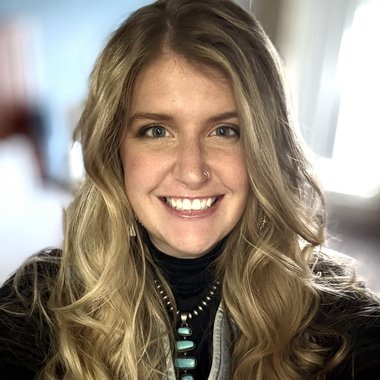 Elizabeth R. - Freelance Graphic Designer
