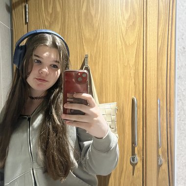 Demi H. - Freelance Video Editor