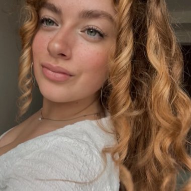 Níamh - Freelance Content Creator