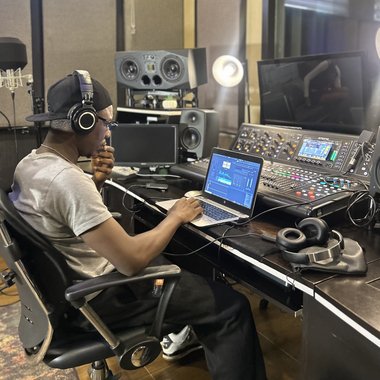 JESSE M. - Freelance Mixing Engineer