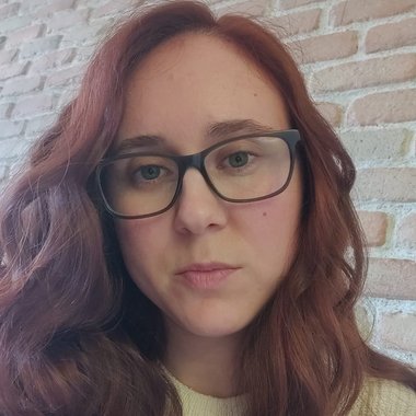 Mara I. - Freelance Developer