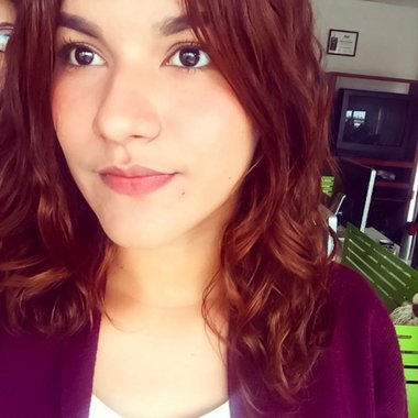 Elizabeth C. - Freelance Graphic Designer