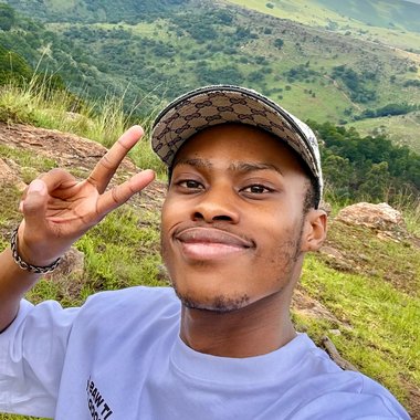 FIZA - Freelance Content Creator