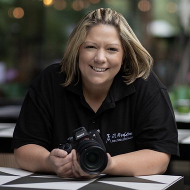 Joanna L. - Freelance Videographer