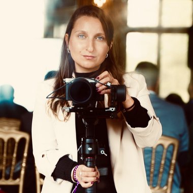 FERNANDA A. - Freelance Digital Producer