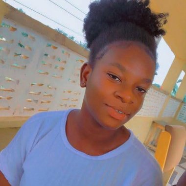 user904136 - Freelance Assistant Editor