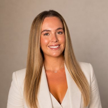Ellie P. - Freelance Content Creator