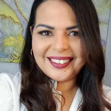 Mya M. - Freelance Production Designer