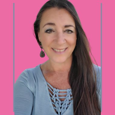 Lisa B. - Freelance Content Creator
