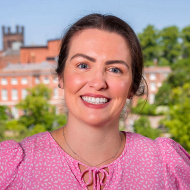Lucy W. - Freelance Copywriter