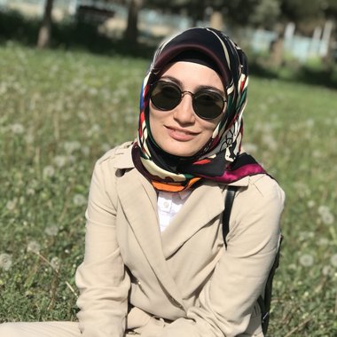 Refia G. - Freelance Web Developer