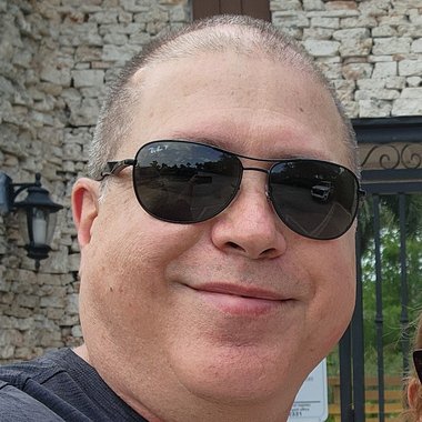 Ariam R. - Freelance Podcast Editor