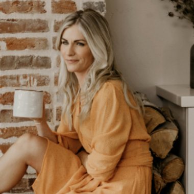 Sandra D. - Freelance Community Manager