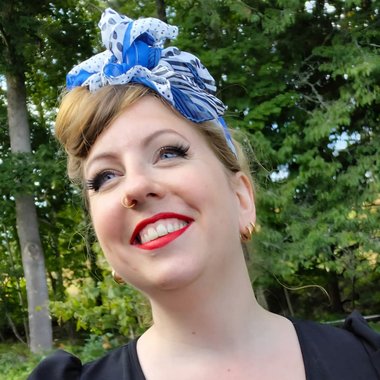 Elin M. - Freelance Hair And Makeup